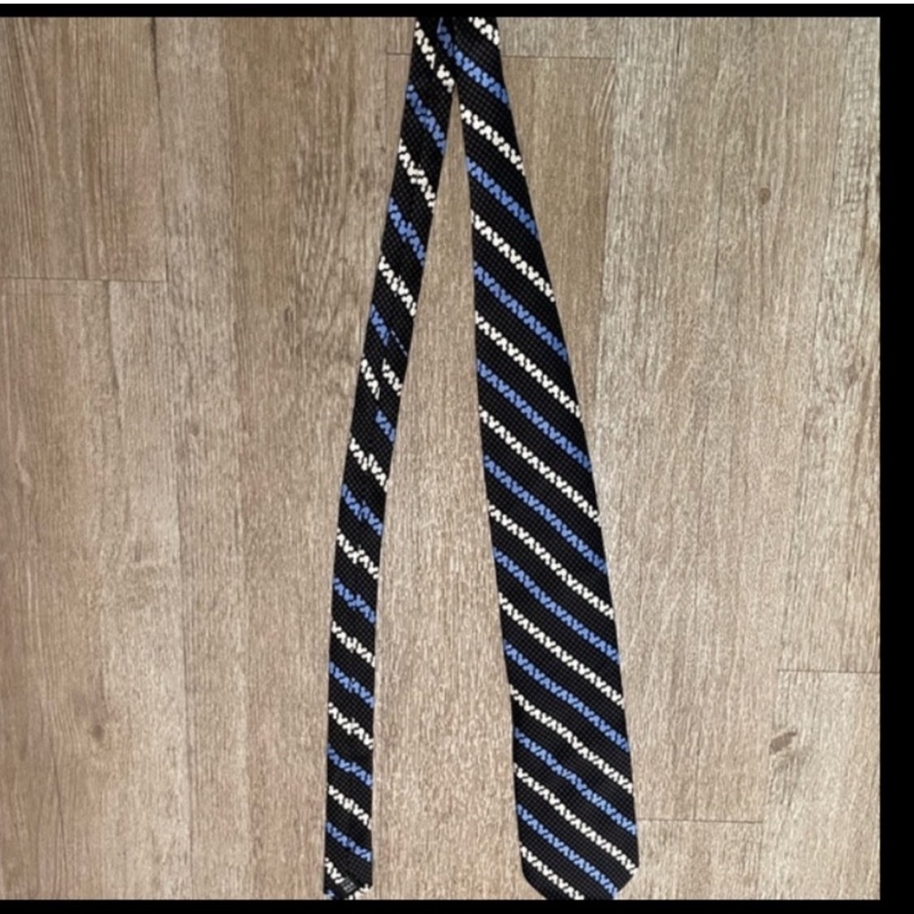 ❤️$6 THIS WEEKEND ONLY❤️ MENS DISNEY MICKEY MOUSE TIE 100% SILK